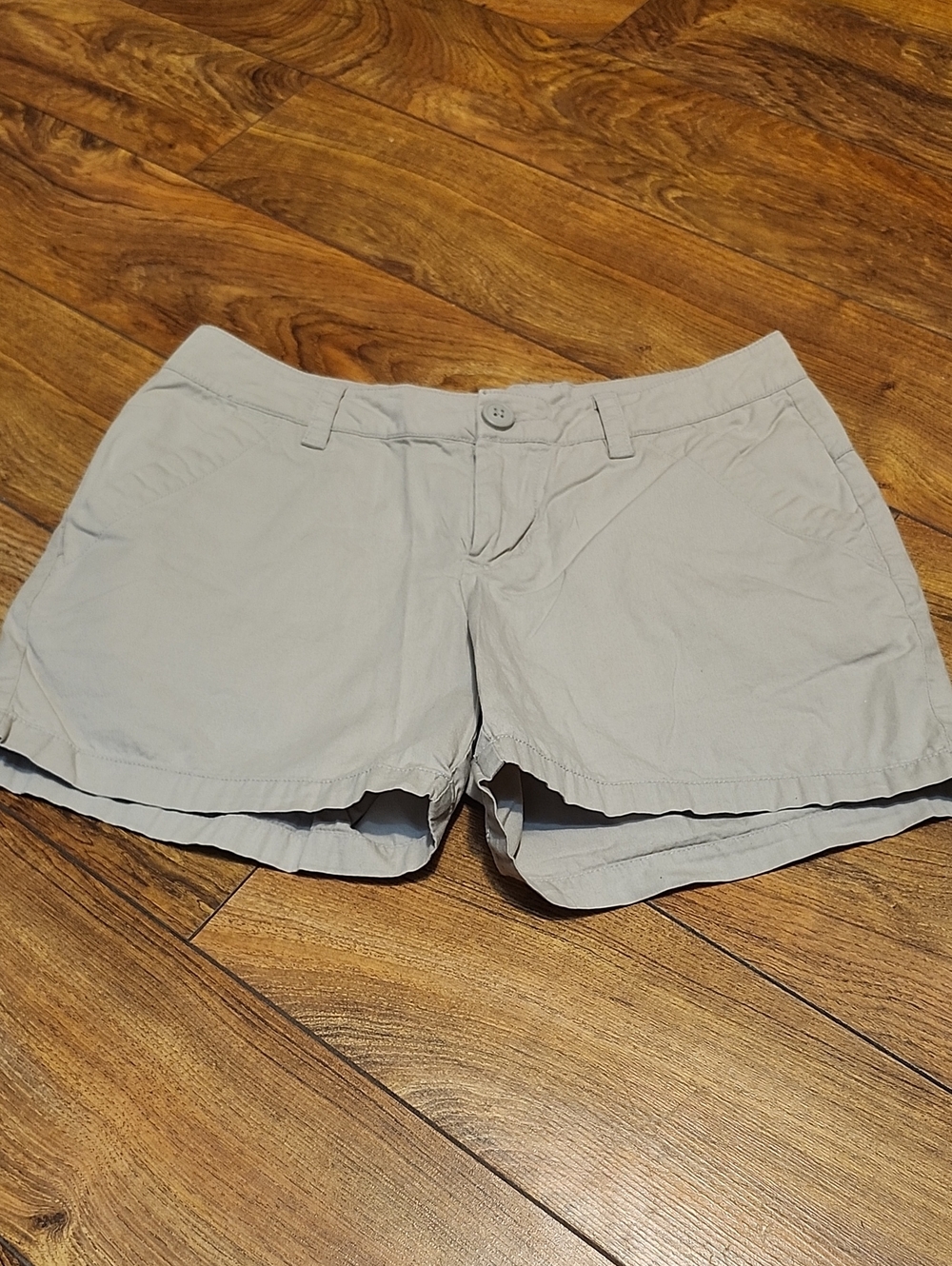 ❤️3 For 10.❤️Columbia Women's Light Khaki High Waist Outdoor Shorts